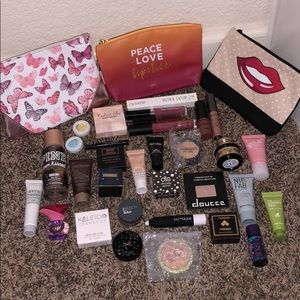 32 piece from Ipsy ! Plus 3 bags !